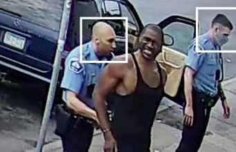 В США отпустили под залог второго обвиняемого по делу об убийстве Д.Флойда