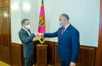 Игорь Додон встретился с Клаусом Нойкирхом