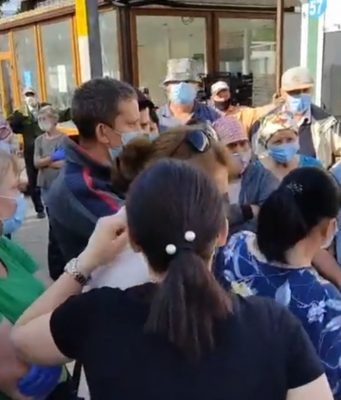 В Кагуле продавцы рынков, недовольные их закрытием, вышли на протест