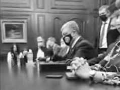 Порошенко заставили вспомнить о том, что он русский