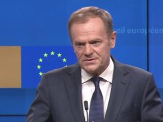 Туск призвал Молдову провести доброчные выборы в парламент туск