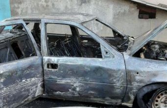 На Телецентре у жилого дома сгорел автомобиль