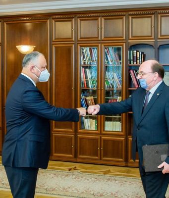 Состоялась встреча президента Молдовы и посла России