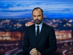 Премьер Франции подал в отставку