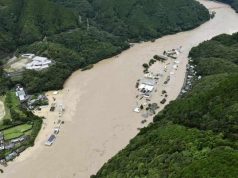 Наводнение в Японии: прибыли 10 тысяч военных