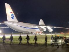 Своих не бросаем: Россия передала странам-партнерам 400 тыс тестов на COVID-19