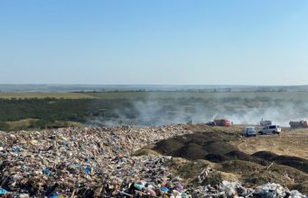 Пожар на полигоне в Цынцаренах – подробности свалка