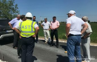 Новый асфальт на трассе Баурчи-Конгаз мнется, как пластилин