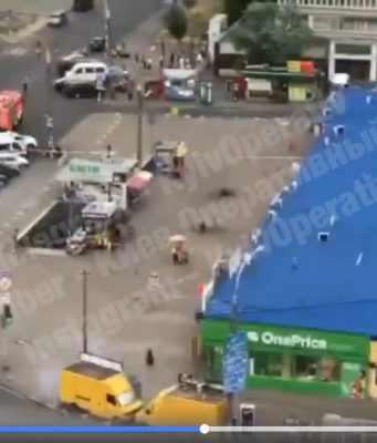 У станции метро “Минская” в Киеве прогремел взрыв