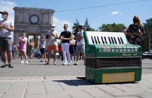 Артисты и музыканты вышли на протест в Кишиневе