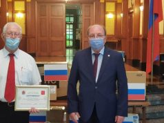 Совет ветеранов Кишинева получил компьютеры от Санкт-Петербурга