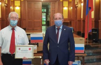 Совет ветеранов Кишинева получил компьютеры от Санкт-Петербурга