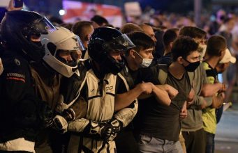 По фактам массовых беспорядков и насилия в отношении милиции в Беларуси возбуждены уголовные дела