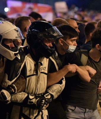 По фактам массовых беспорядков и насилия в отношении милиции в Беларуси возбуждены уголовные дела