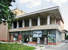 Отстранение К.Харета от должности директора театра Чехова продлено театр чехова