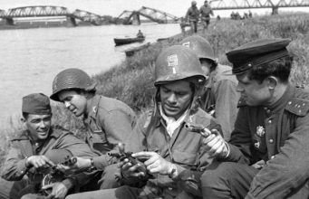 ”Об этом не говорят”: что США потребовали за помощь по ленд-лизу