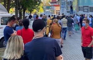 В Кишиневе образуются очереди, чтобы пройти тест на коронавирус