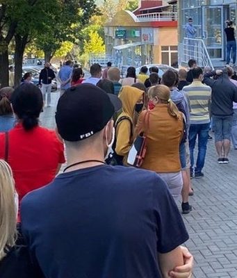 В Кишиневе образуются очереди, чтобы пройти тест на коронавирус
