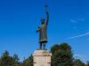 ДИПЛОМАТЫ ПОСОЛЬСТВА РОССИИ ВОЗЛОЖИЛИ ЦВЕТЫ К ПАМЯТНИКУ ШТЕФАНУ ВЕЛИКОМУ ПО СЛУЧАЮ ДНЯ НЕЗАВИСИМОСТИ МОЛДАВИИ