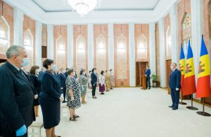 Додон: Прилагаем все усилия, чтобы медицинский сектор и работники на местах были оценены на должном уровне