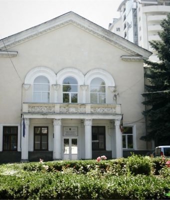 В столице стали чаще рожать роддом