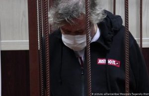 Ефремов получил 8 лет тюрьмы