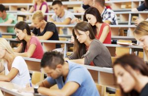 В Молдове проведут реформу высшего образования студенты