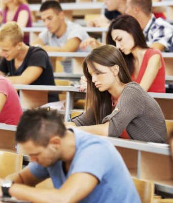 В Молдове проведут реформу высшего образования студенты