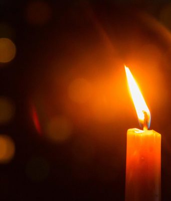 Сегодня в Молдове день траура свеча