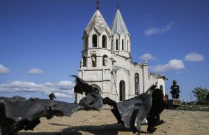 Армения сообщила о ранении российского журналиста при обстреле Карабаха