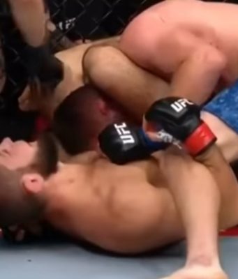 Хабиб Нурмагомедов победил Джастина Гэтжи и сохранил титул чемпиона UFC