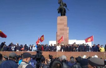 Число пострадавших в беспорядках в Киргизии превысило тысячу человек