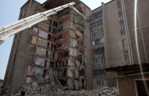 Какая судьба ждет частично обрушившийся дом в Атаках?