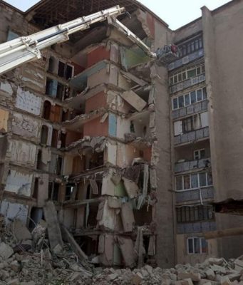 Какая судьба ждет частично обрушившийся дом в Атаках?