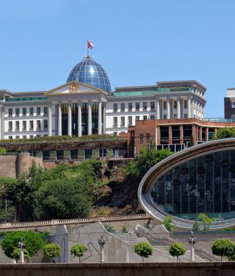 Грузия предложила обсудить Карабах на своей территории