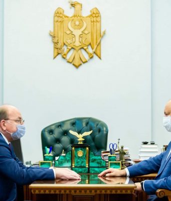 Додон встретился с послом России