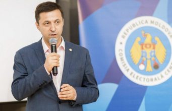 В состав ЦИК нужно включить судей – Чимил чимил