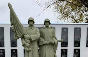 Восстановлен памятник братской могилы советских воинов, погибших в годы Великой Отечественной войны