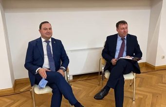 Чобану: Надеюсь, что книга «Политические идеи и идеологические расколы» будет популярна среди молодежи