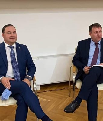 Чобану: Надеюсь, что книга «Политические идеи и идеологические расколы» будет популярна среди молодежи