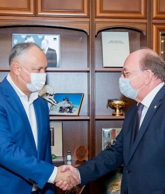 Игорь Додон провел рабочую встречу с послом РФ в Молдове