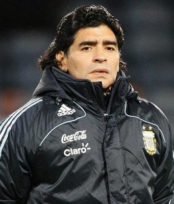 Умер футболист Диего Марадона