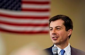 Впервые министром в США станет открытый гей. Байден предложил пост Буттиджичу