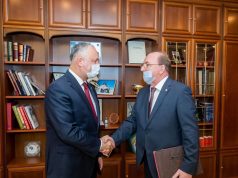 Президент Игорь Додон провел рабочую встречу с Послом Российской Федерации в Республике Молдова Олегом Васнецовым.