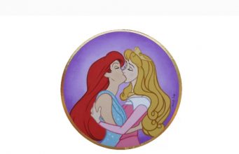 Украинские школьники будут читать книги о принцессах-лесбиянках