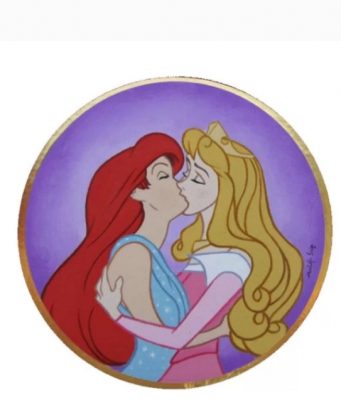 Украинские школьники будут читать книги о принцессах-лесбиянках