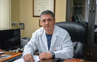 Мясников рассказал о привычке, которая опаснее курения