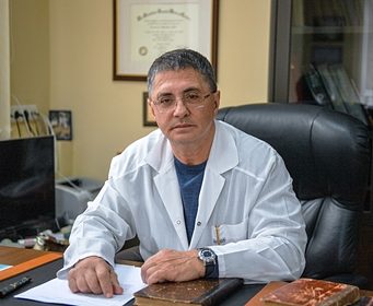 Мясников рассказал о привычке, которая опаснее курения