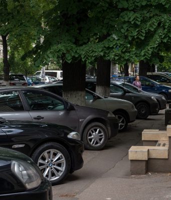 Ион Чебан заявил, что взял под личный контроль проблему парковок в Кишиневе парковка