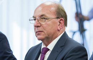 Посол России Олег Васнецов поздравил жителей Молдовы со Светлым Христовым Воскресением. Васнецов